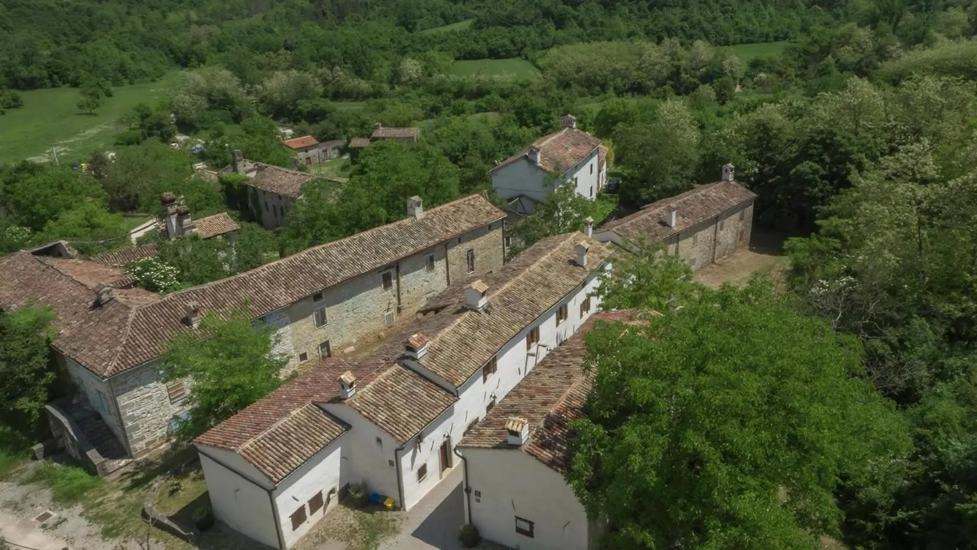 Ferienhaus In Kotli Mit Grill, Garten Und Gemeinschaftlichem Pool