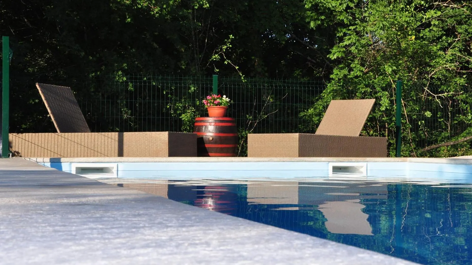 Ferienhaus In Kotli Mit Grill, Garten Und Gemeinschaftlichem Pool