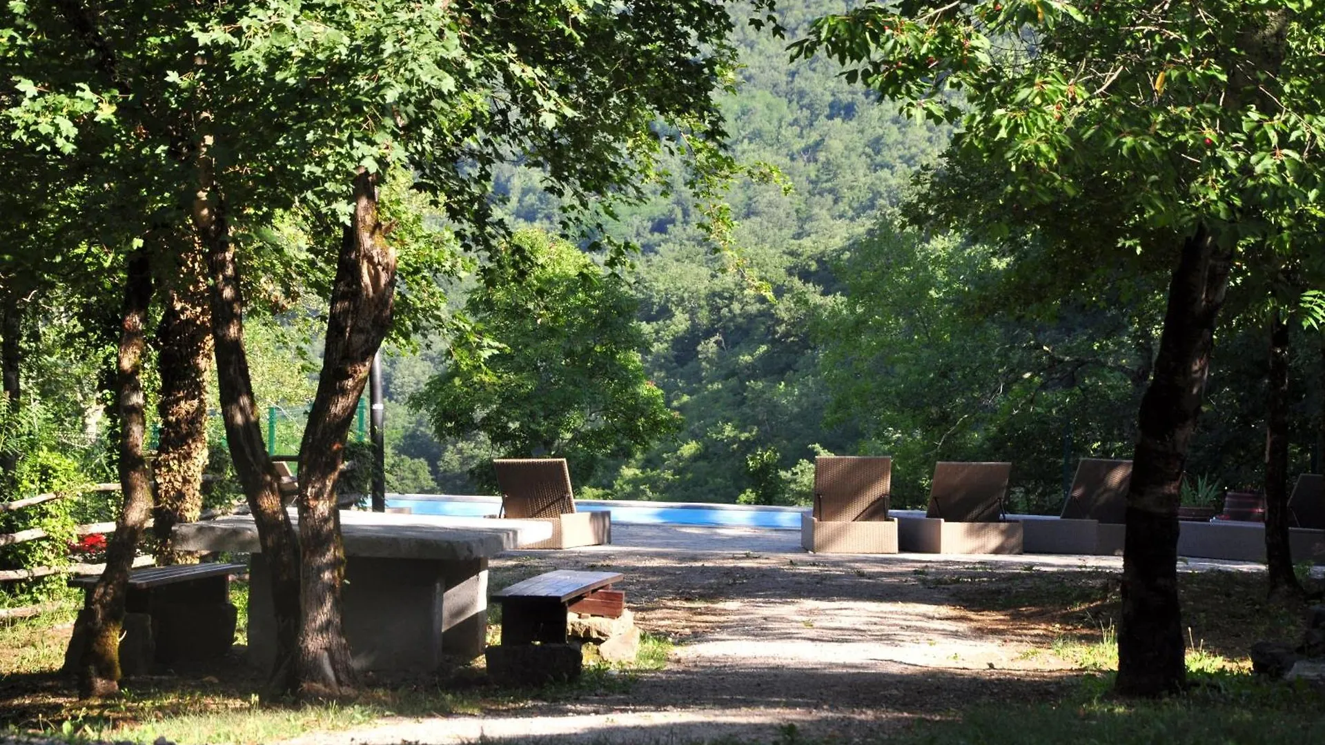 Ferienhaus In Kotli Mit Grill, Garten Und Gemeinschaftlichem Pool